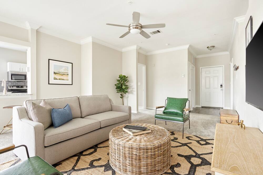 Photo of Livingroom in Medical Center District