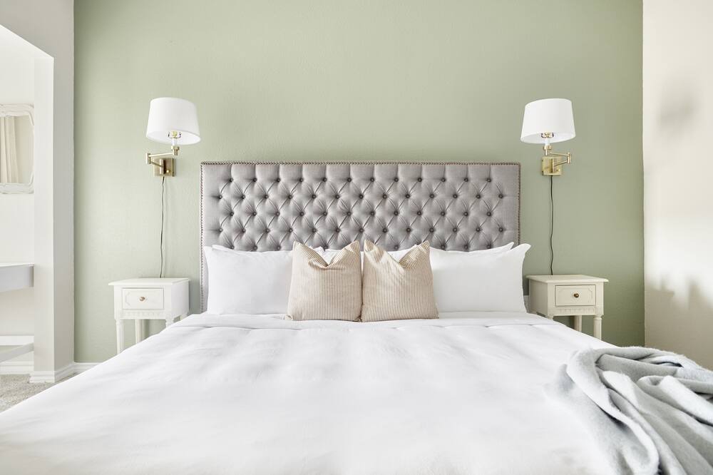 Photo of Bedroom in Medical Center District