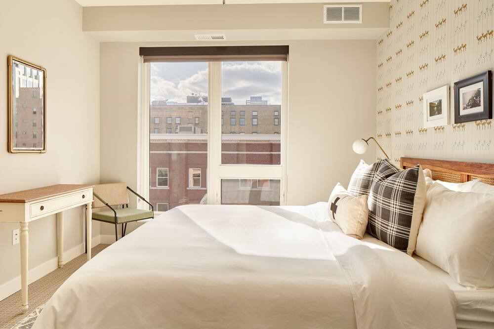 Photo of Bedroom in Mill District