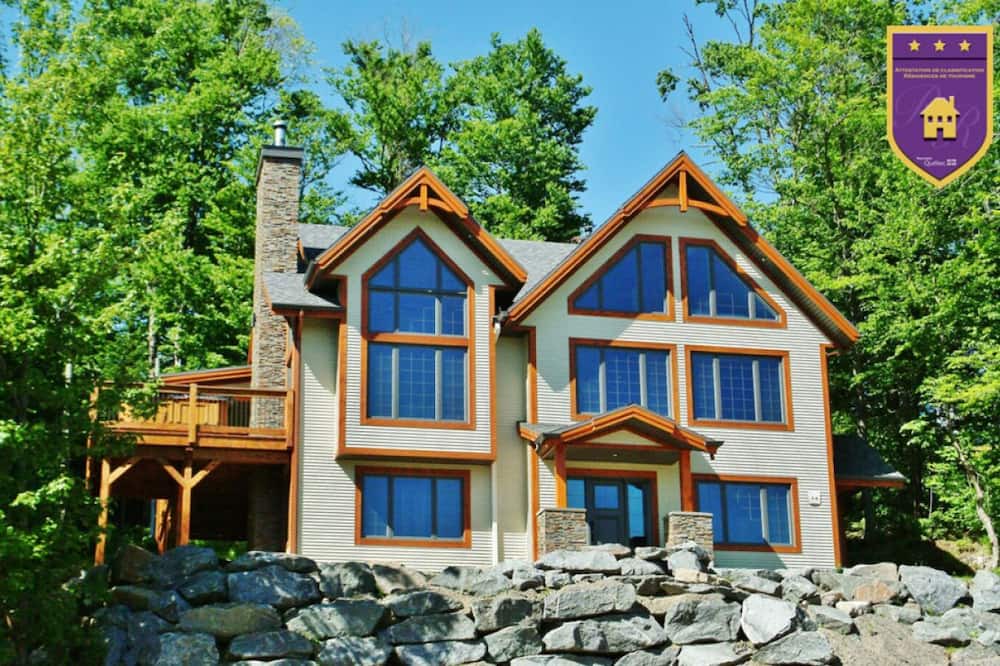Photo of Outdoor in Stoneham