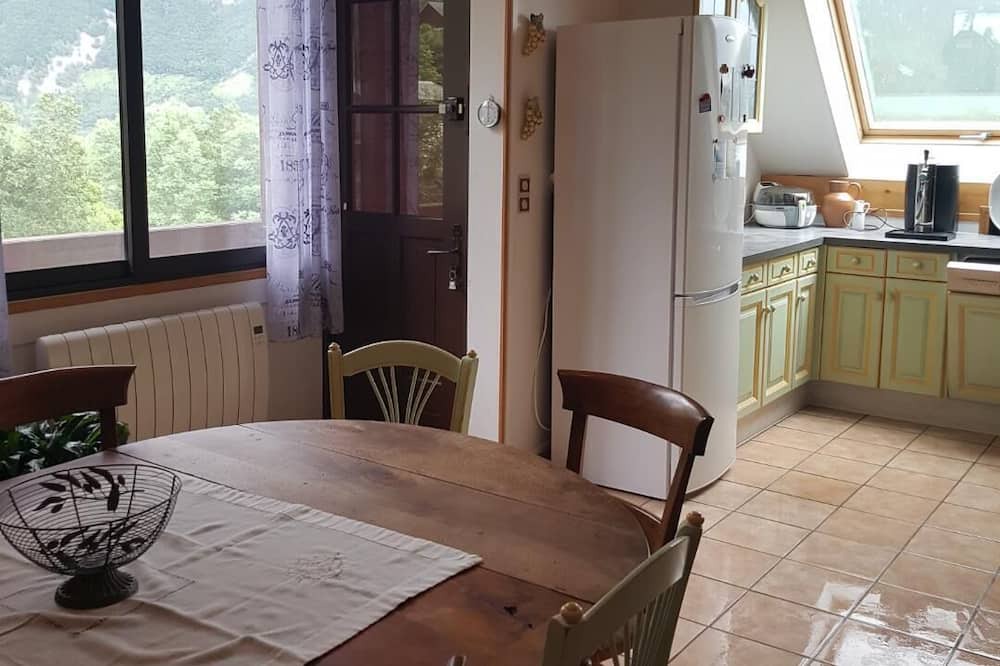 Photo of Kitchen in Saint-Firmin