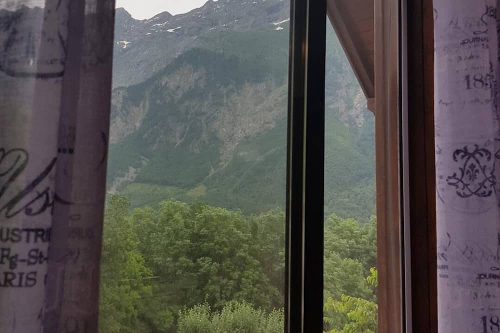 Photo of Bedroom in Saint-Firmin