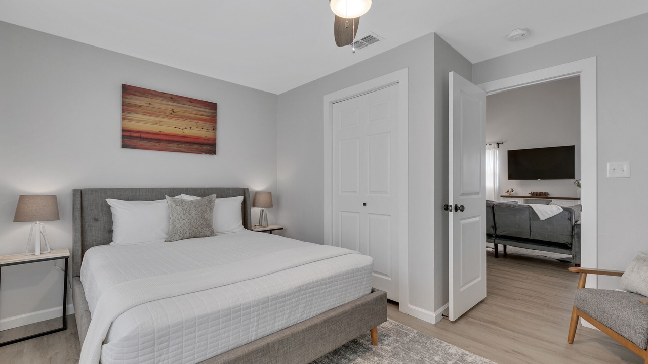 Photo of Others in Harper