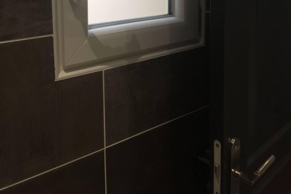 Photo of Bathroom in Bourgueil