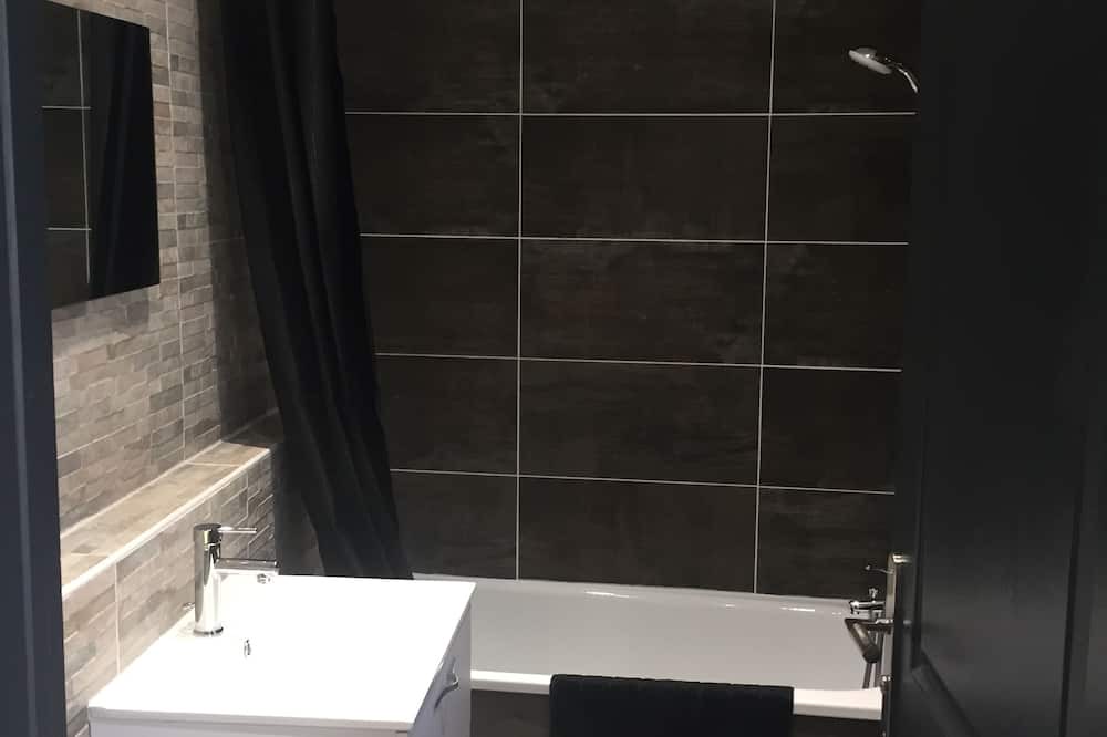 Photo of Bathroom in Bourgueil