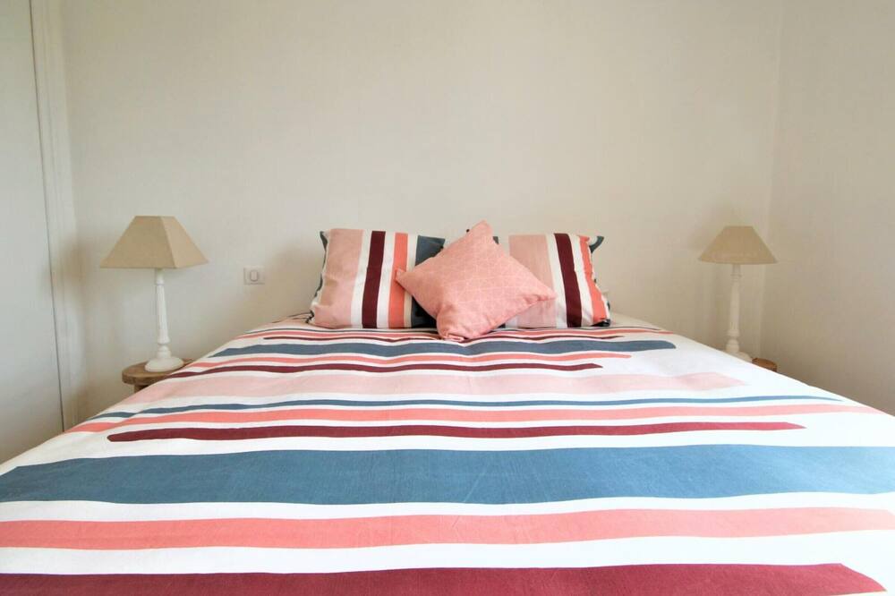 Photo of Bedroom in Mesnieres-en-Bray