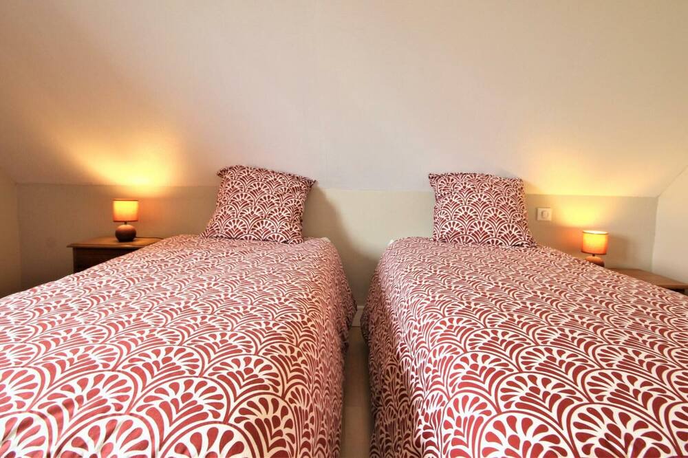 Photo of Bedroom in Mesnieres-en-Bray