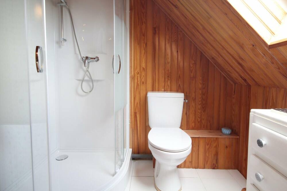 Photo of Bathroom in Mesnieres-en-Bray