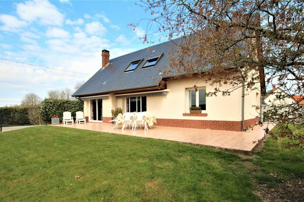 Photo of Outdoor in Mesnieres-en-Bray