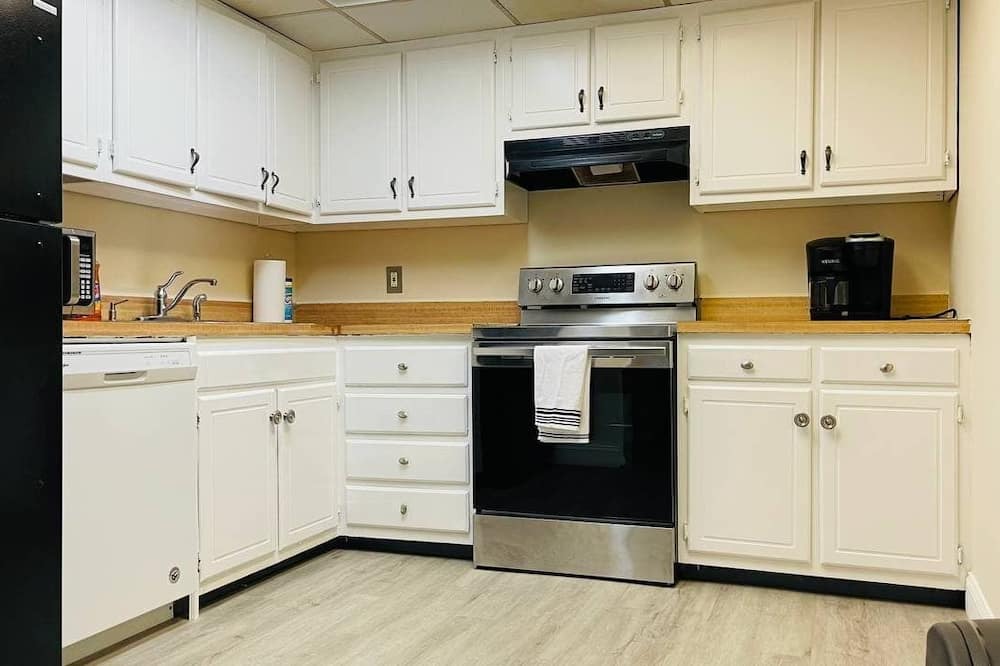 Photo of Kitchen in Lansdowne