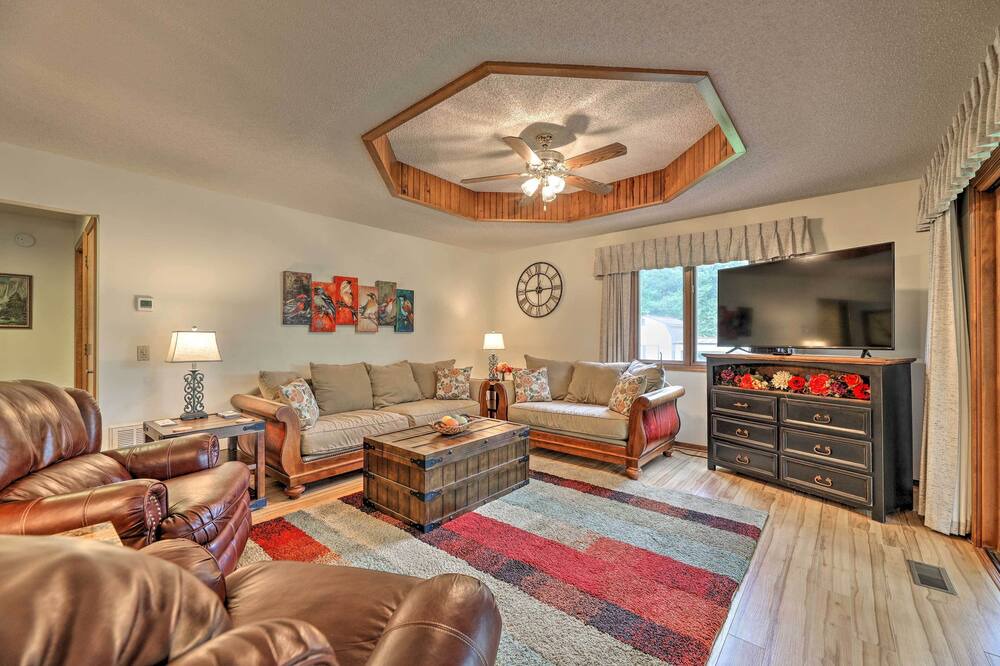 Photo of Bedroom in Rogers