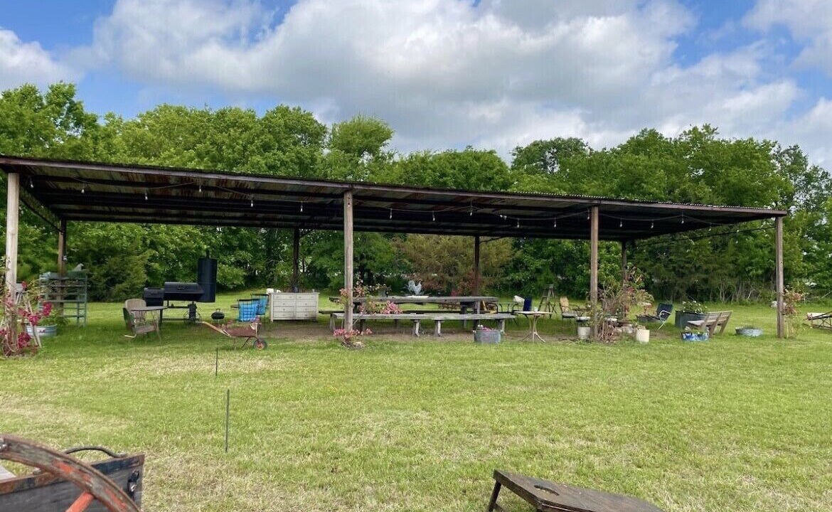 Photo of Outdoor in Mart