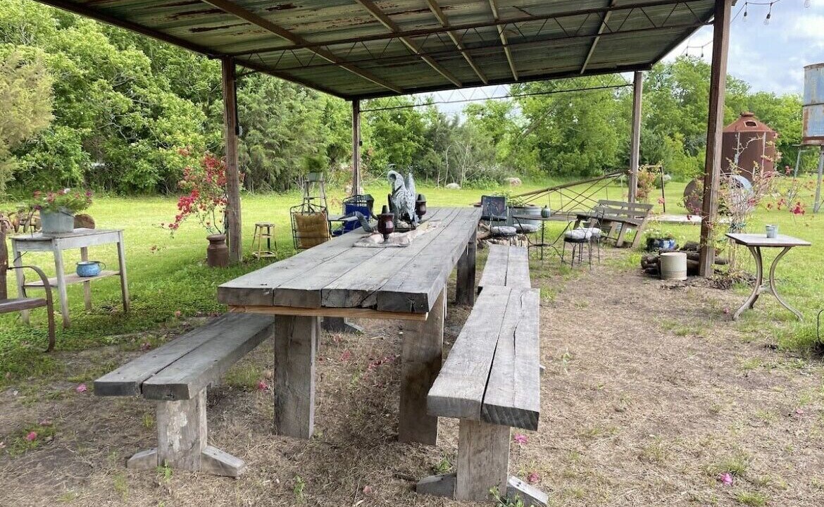 Photo of Outdoor in Mart