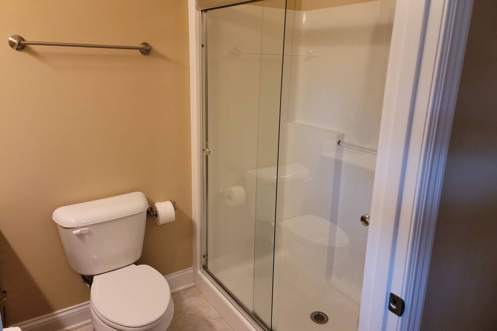 Photo of Bathroom in Tompkinsville