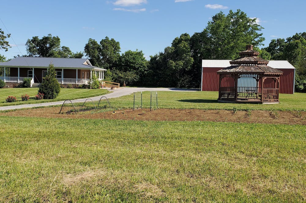 Photo of Outdoor in Tompkinsville