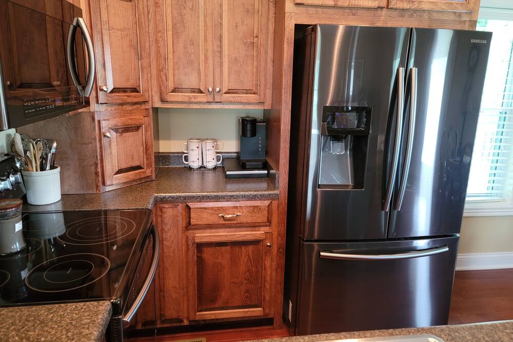 Photo of Kitchen in Tompkinsville
