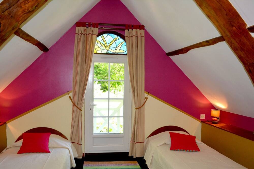 Photo of Bedroom in Varneville-Bretteville