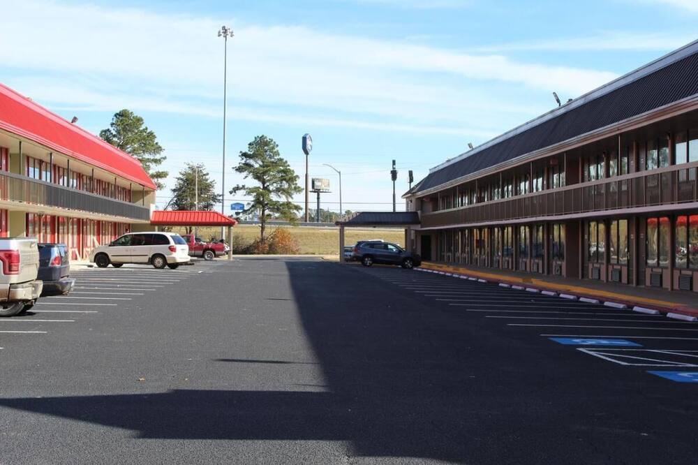 Photo of Others in Perry