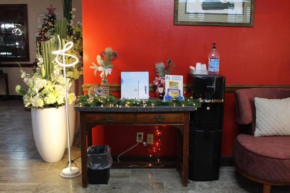 Photo of Others in Perry