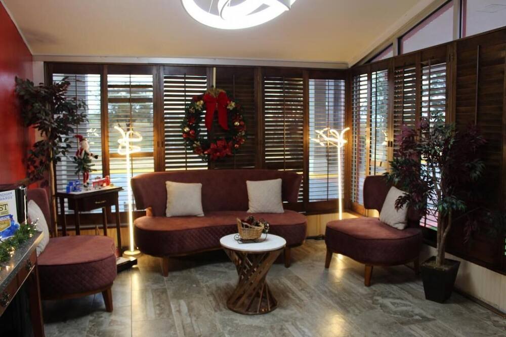 Photo of Others in Perry