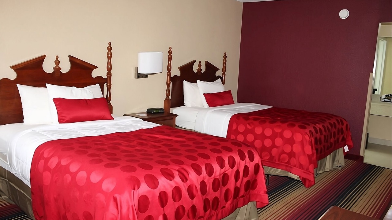 Photo of Others in Perry