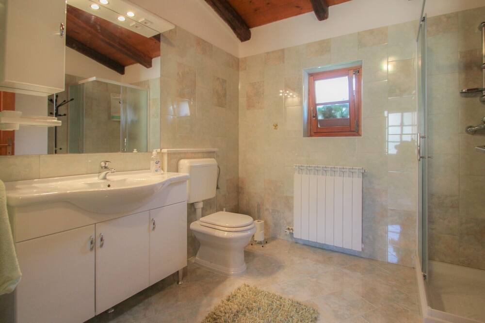 Photo of Bathroom in Novigrad