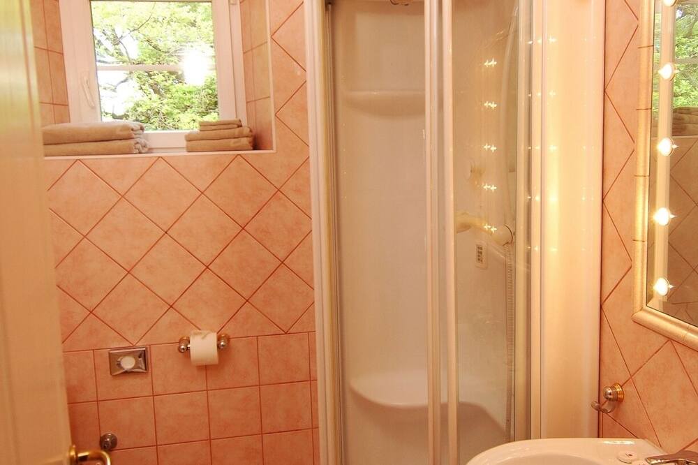 Photo of Bathroom in Cilipi