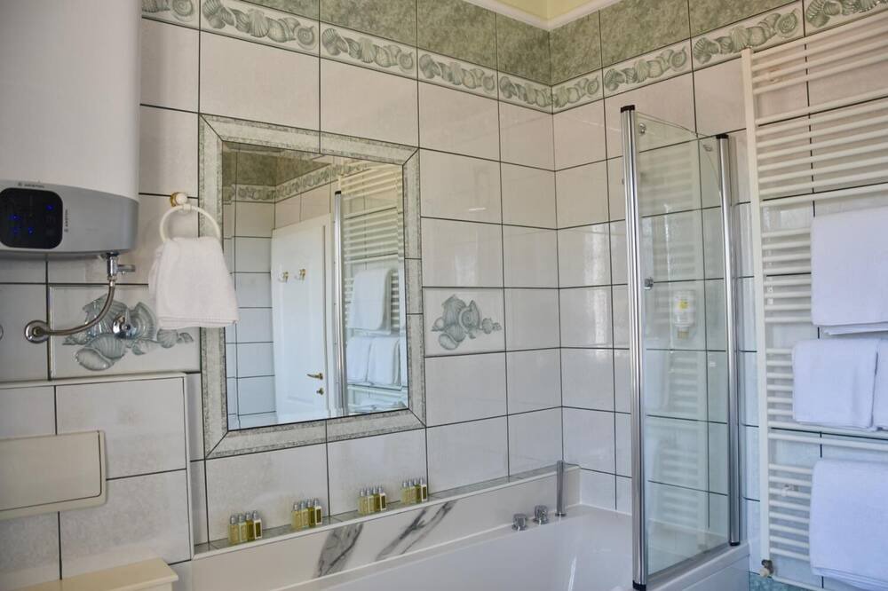 Photo of Bathroom in Cilipi