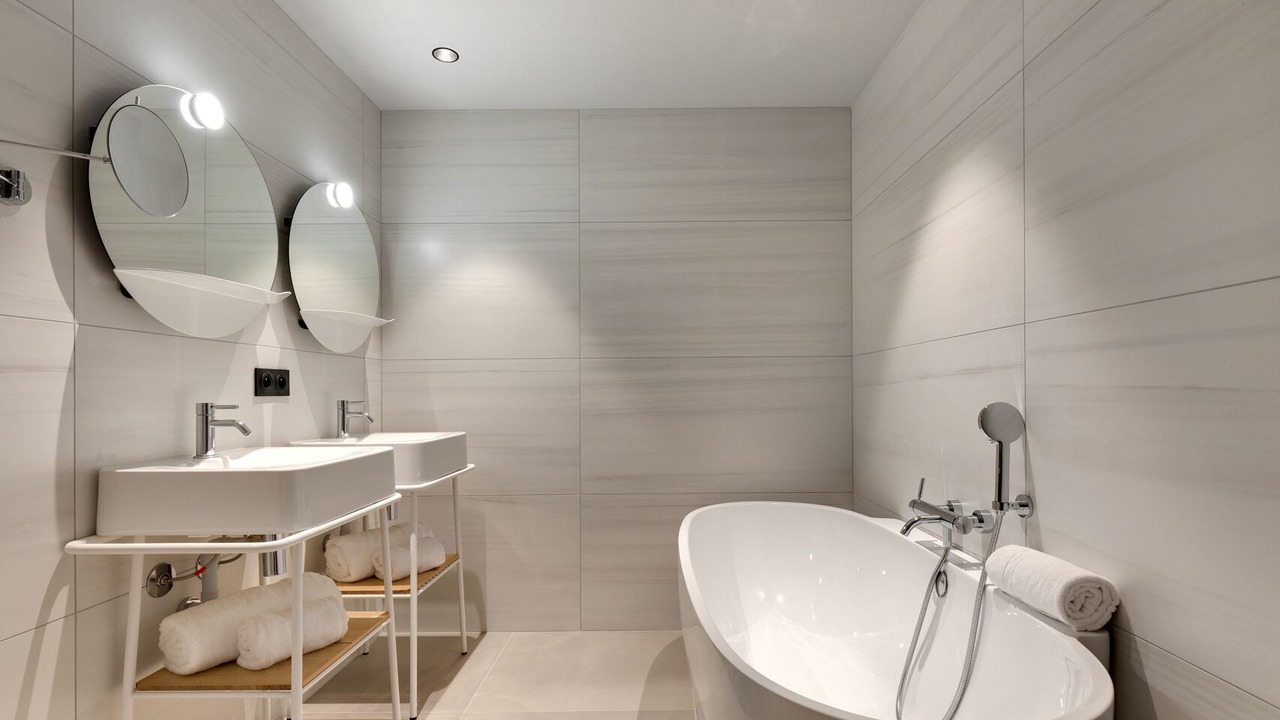 Photo of Bathroom in Arveyres