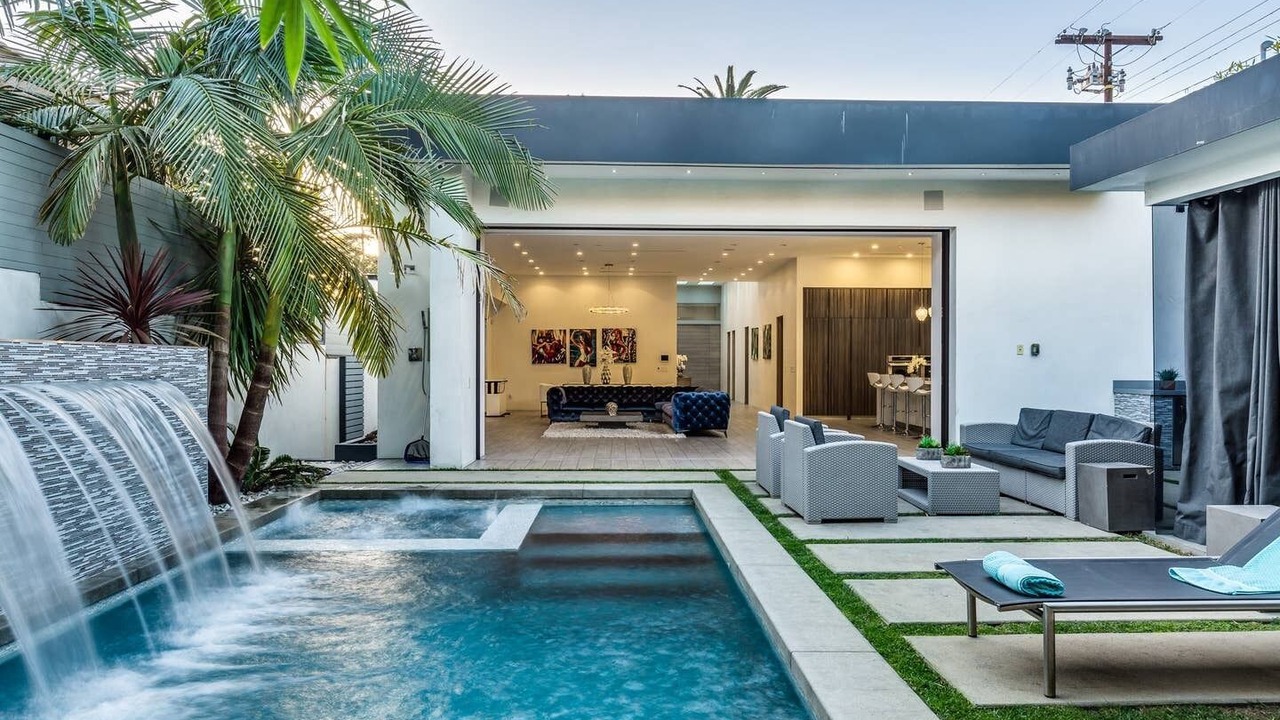 Photo of Outdoor in Melrose