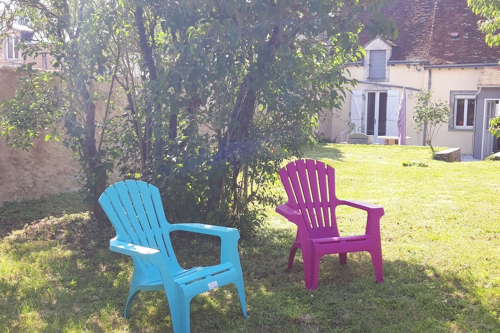 Photo of Outdoor in Saint-Marcel