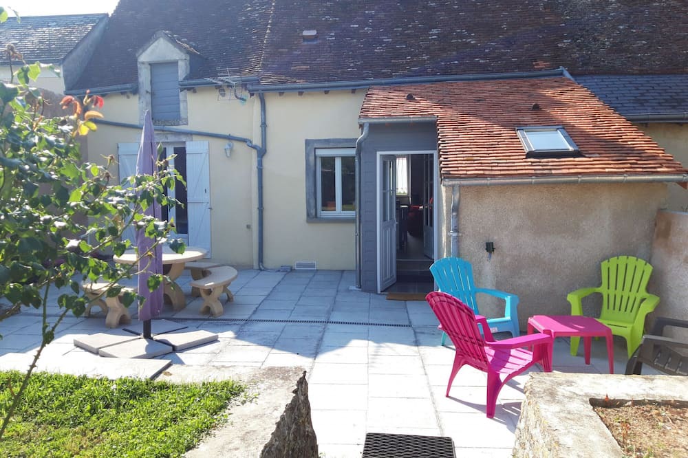 Photo of Patio Balcony in Saint-Marcel