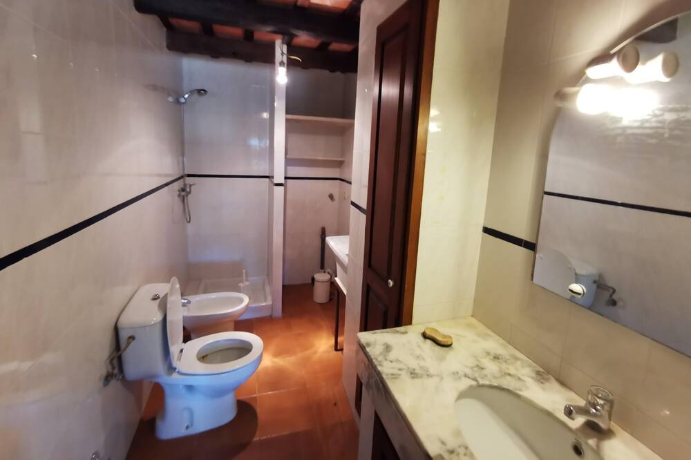 Photo of Bathroom in Llagostera