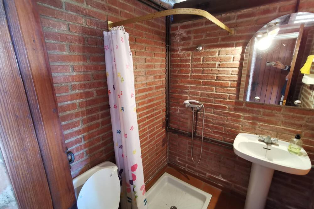 Photo of Bathroom in Llagostera