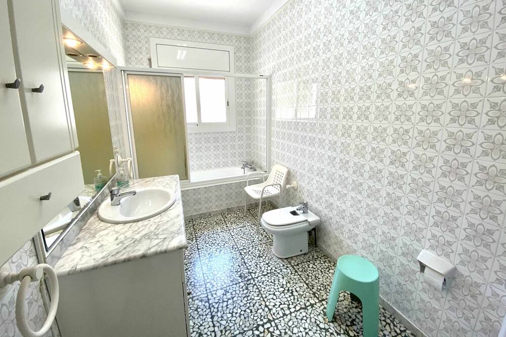 Photo of Bathroom in Canyelles