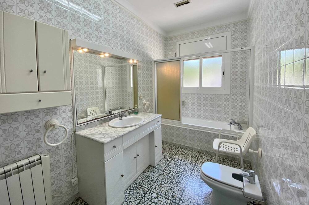 Photo of Bathroom in Canyelles