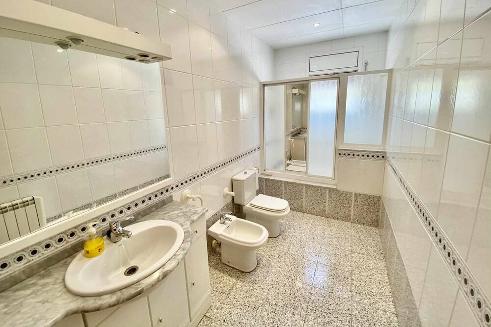 Photo of Bathroom in Canyelles