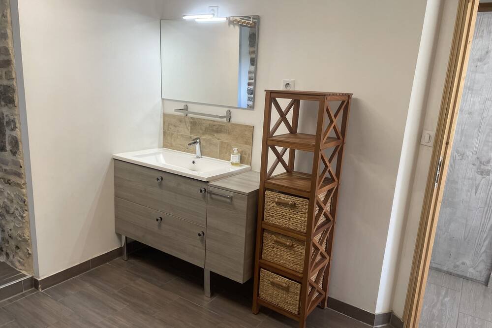 Photo of Bathroom in Vittefleur