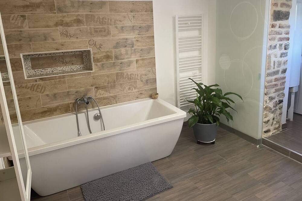 Photo of Bathroom in Vittefleur