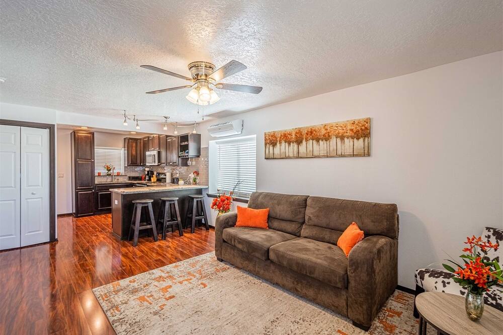 Photo of Livingroom in Albuquerque