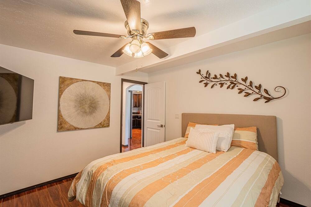Photo of Bedroom in Albuquerque
