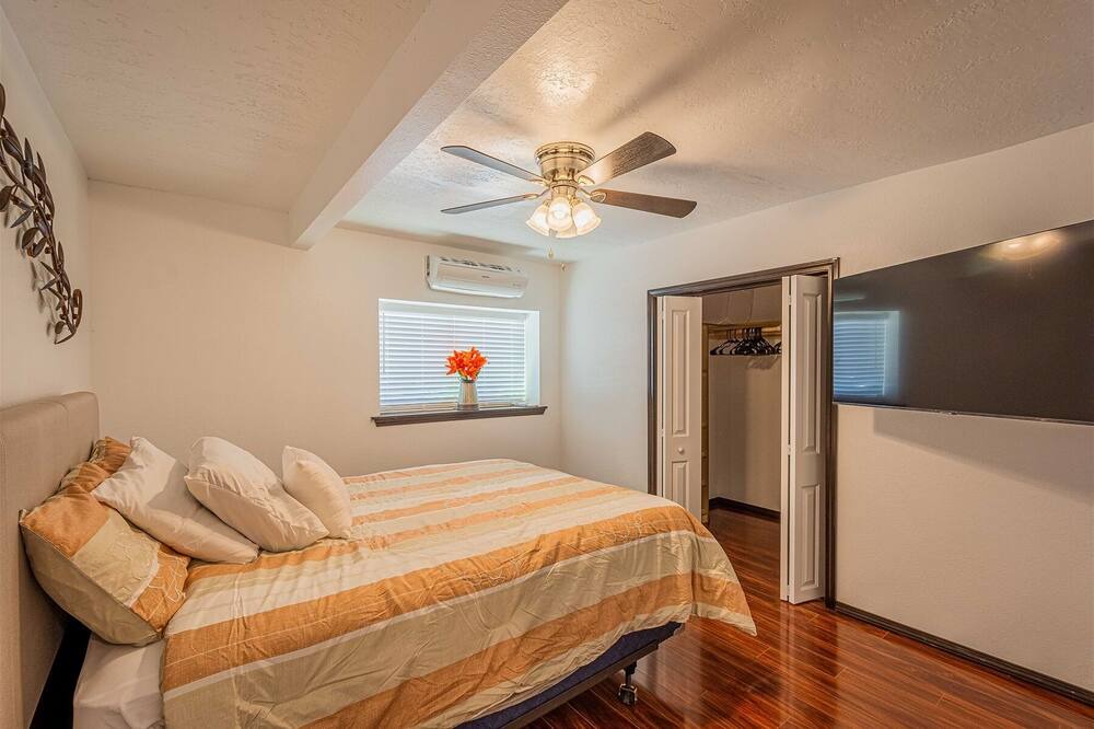 Photo of Bedroom in Albuquerque