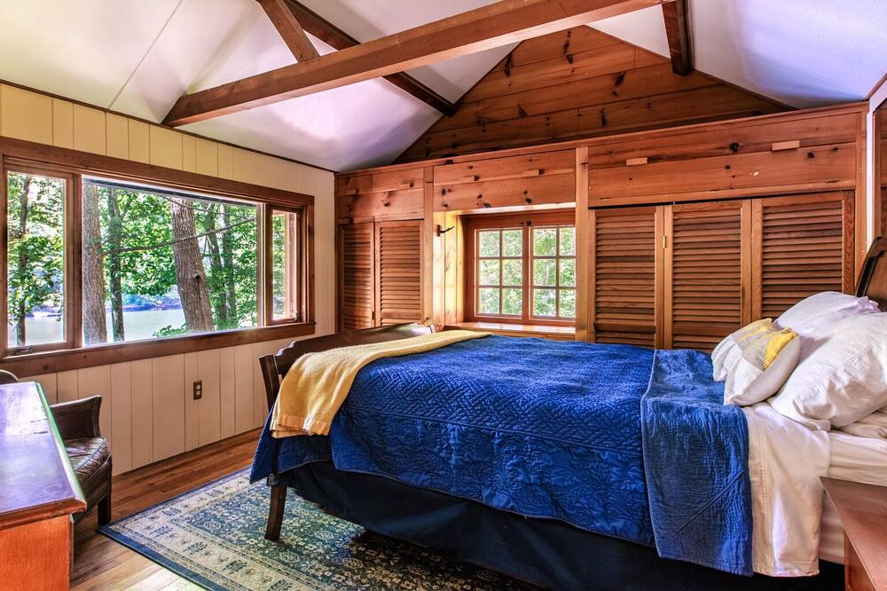 Photo of Bedroom in Sherman