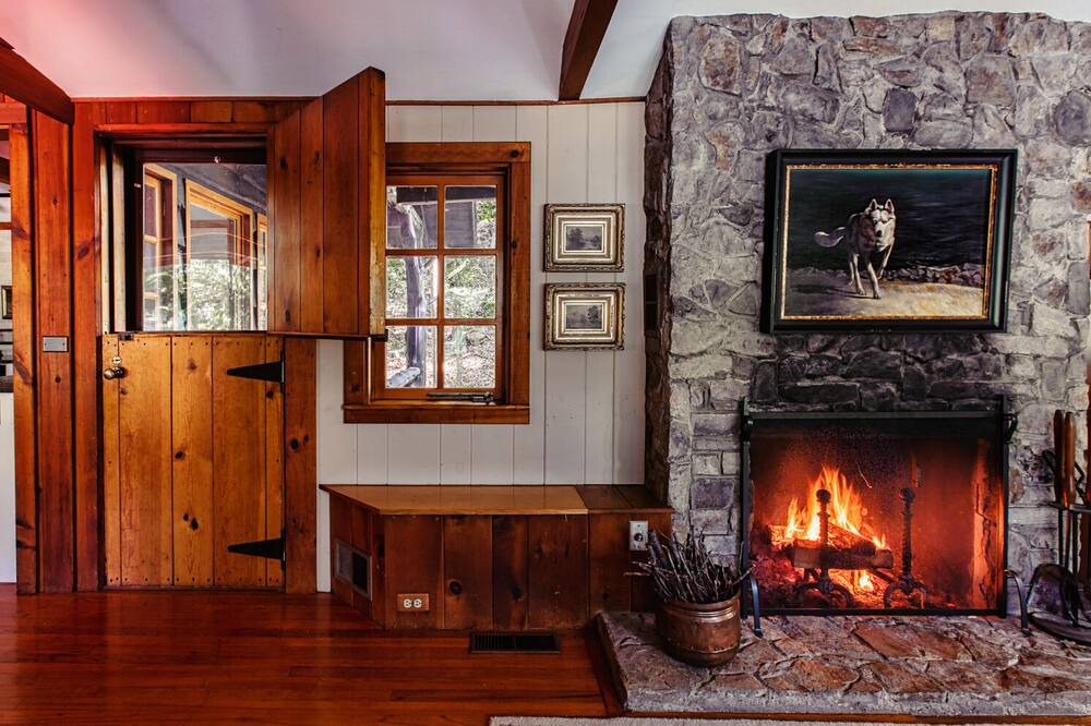 Photo of Livingroom in Sherman