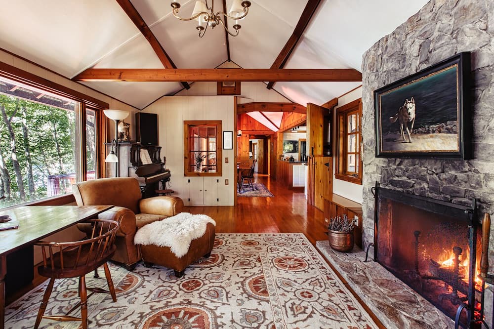 Photo of Livingroom in Sherman