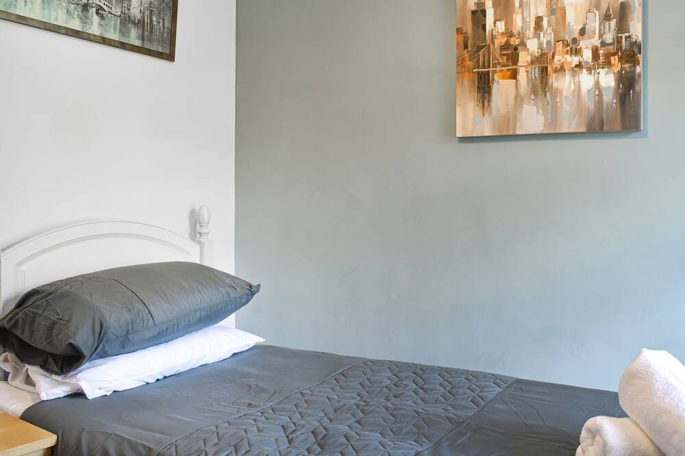 Photo of Others in Padfield