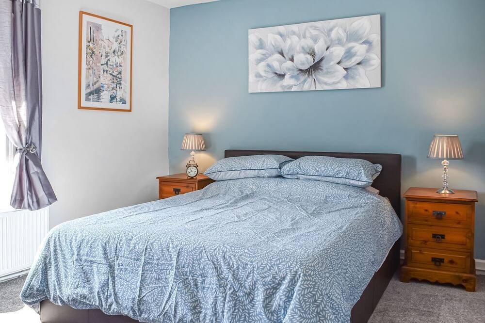 Photo of Others in Padfield