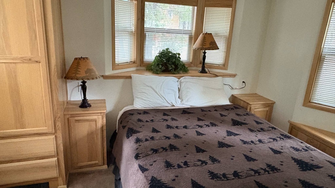 Photo of Others in Crescent