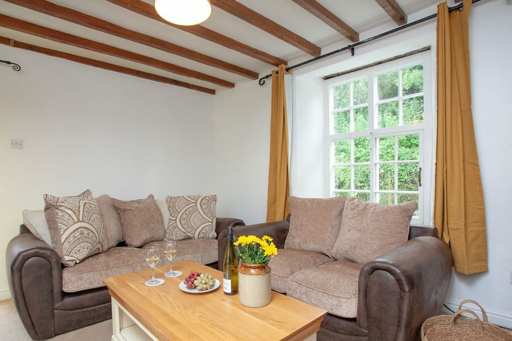 Photo of Livingroom in Tavistock