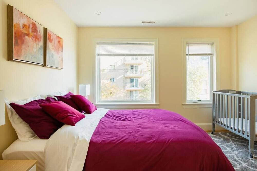 Photo of Bedroom in Oak Square